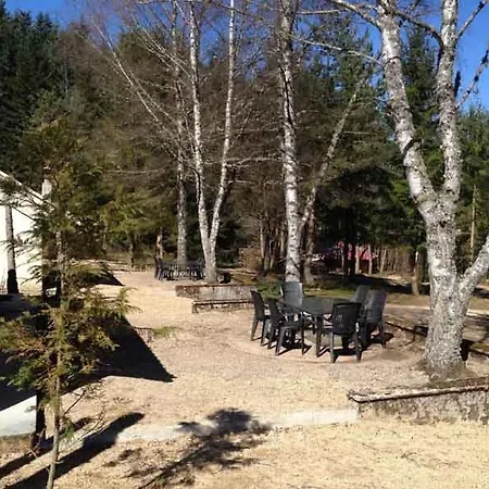 Camping Le Paradou * Saint-Priest-la-Prugne